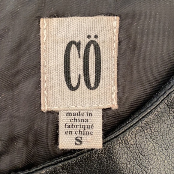 CÖ Vegan Leather Top size Small - Picture 8 of 11